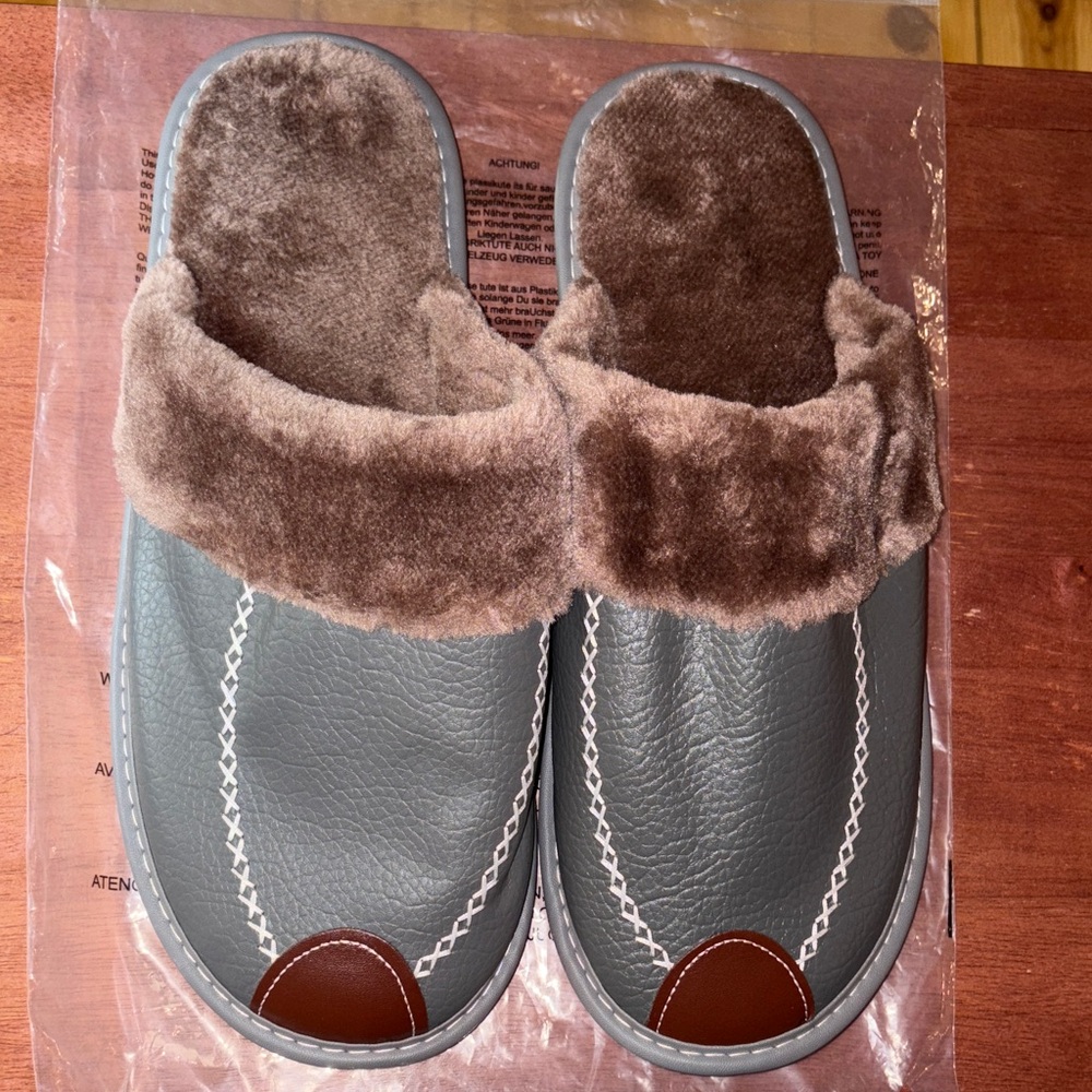 Cozy Brown and Gray Men's Lounging Slippers Euro 49-50 XXL NWOT All weather sole